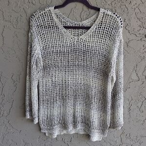 Women's Black and White Knit Sweater